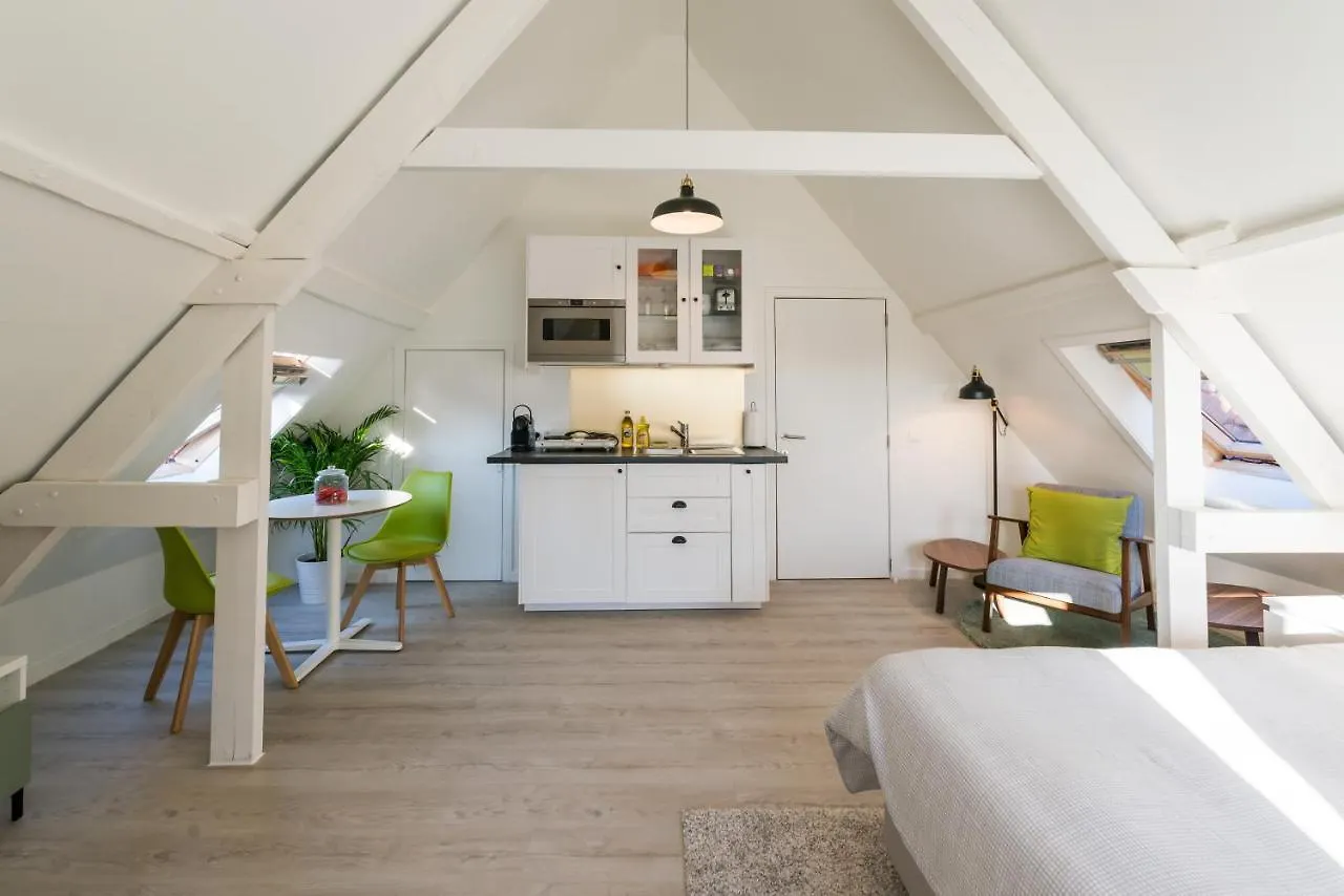 Well Thirteen By Romy&Travis Bruges Séjour chez l'habitant
